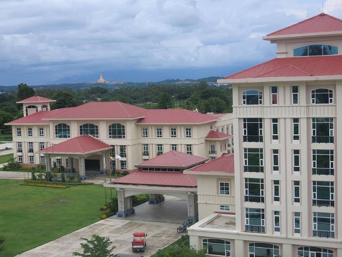 The Hotel Grand Ace Naypyidaw エクステリア 写真