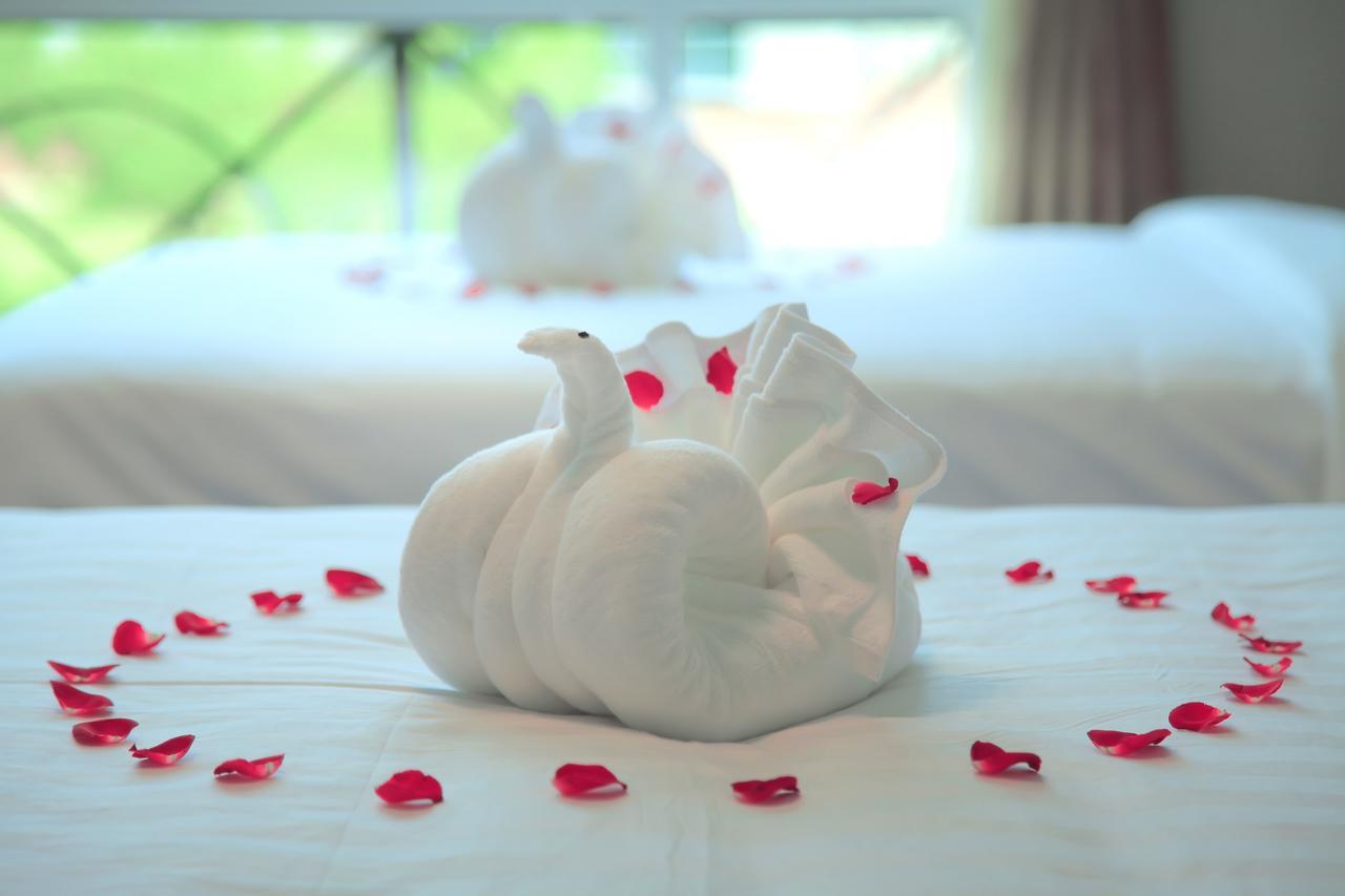 The Hotel Grand Ace Naypyidaw エクステリア 写真