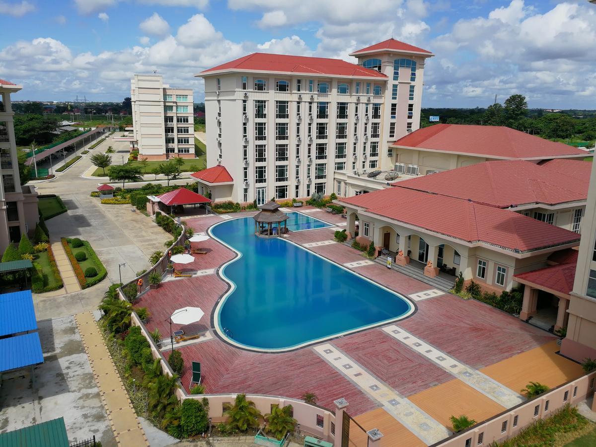 The Hotel Grand Ace Naypyidaw エクステリア 写真