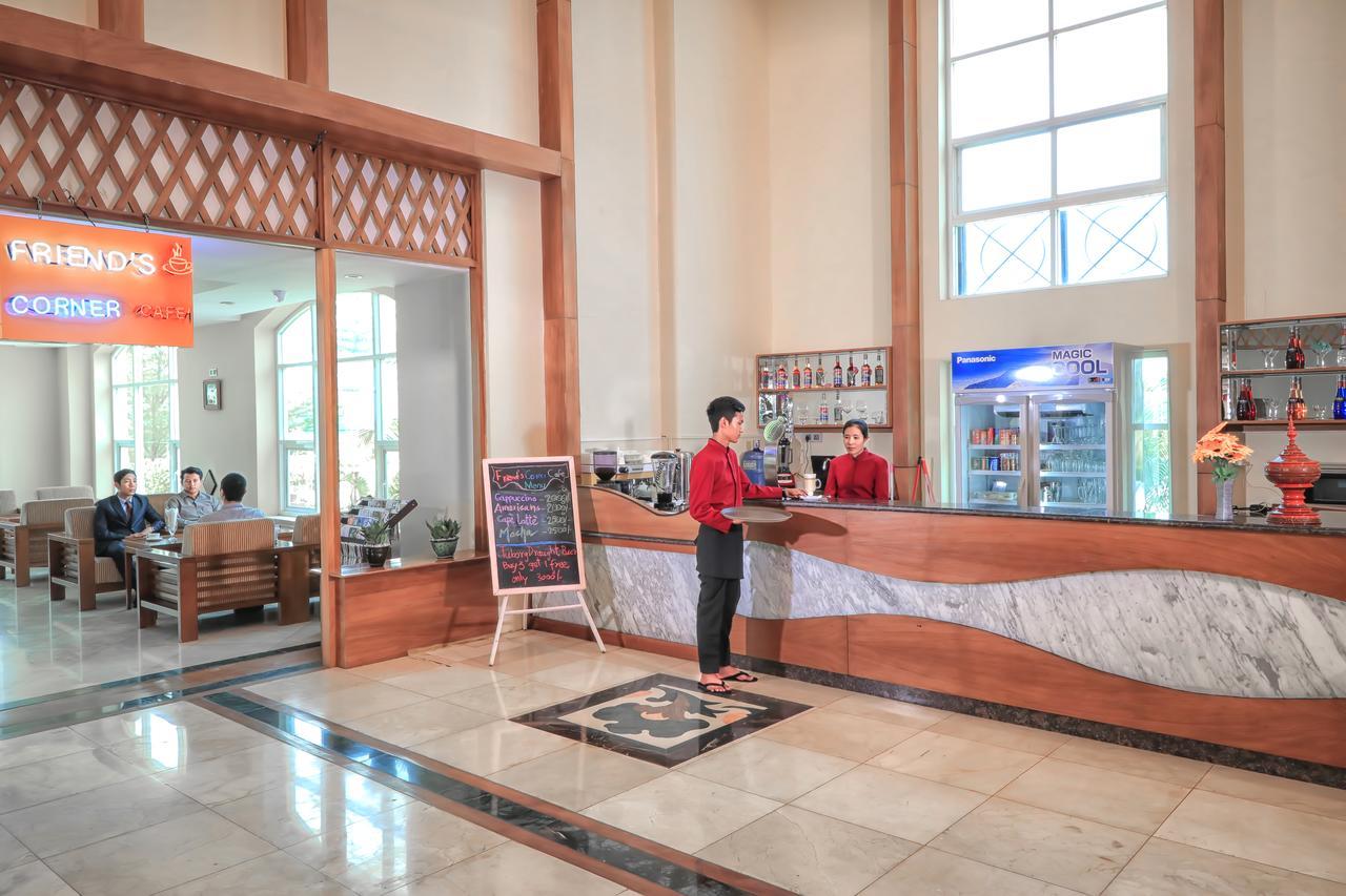 The Hotel Grand Ace Naypyidaw エクステリア 写真