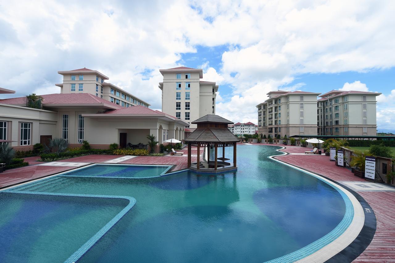 The Hotel Grand Ace Naypyidaw エクステリア 写真