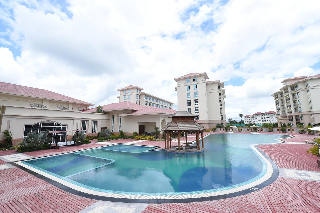 The Hotel Grand Ace Naypyidaw エクステリア 写真