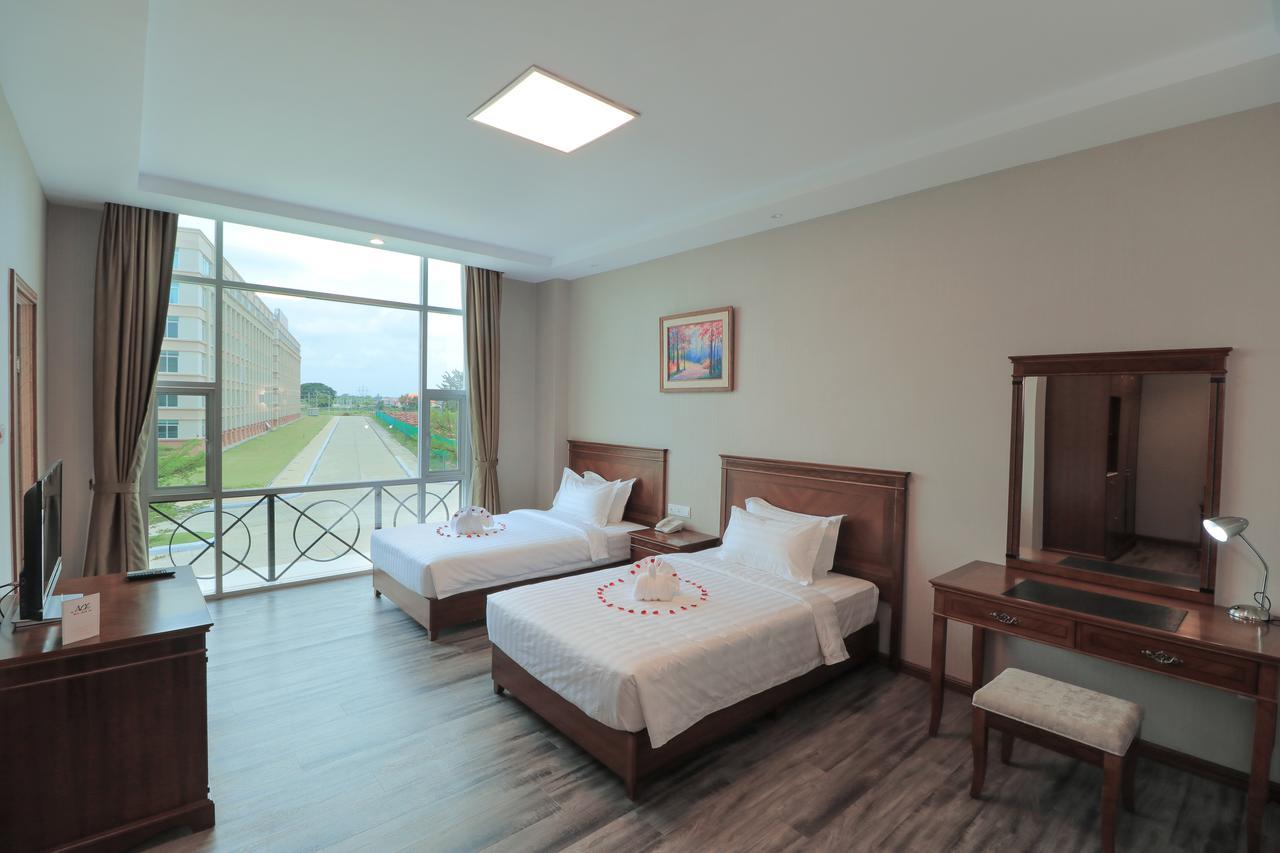 The Hotel Grand Ace Naypyidaw エクステリア 写真